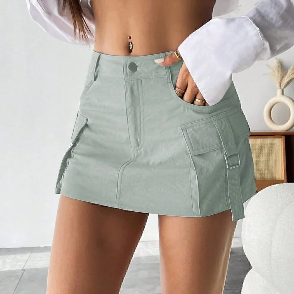 . • 100% polyester